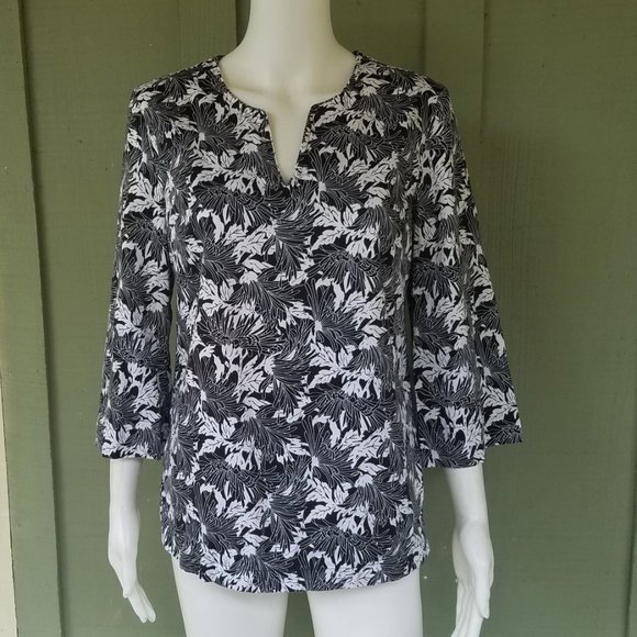 Talbots Tops - TALBOTS Black White Floral Tunic Top Small S